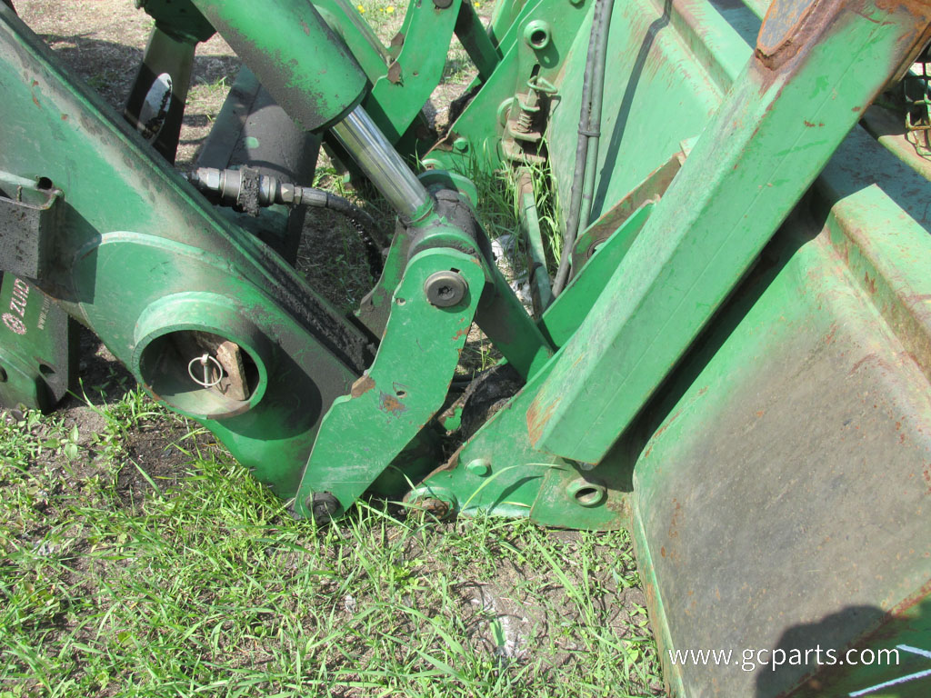 741 LOADER 7FT W/ GRAPPLE